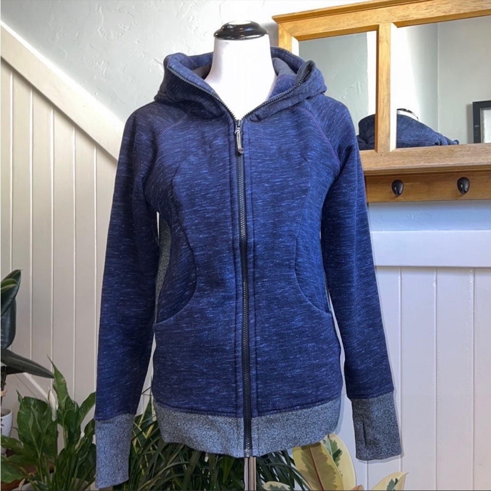 Lululemon Scuba Hoodie Classic Cotton Fleece
Heathered Speckled Black / Blue